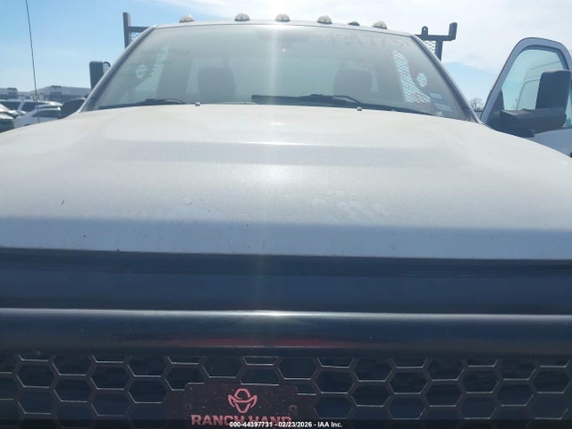 2018 Ram 5500 Chassis Tradesman/slt მანქანა იყიდება აუქციონზე, vin: 3C7WRNBLXJG233615, აუქციონის ნომერი: 44397731