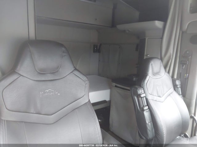 Peterbilt 579 2022 1XPBD49X0ND775479 Image 7