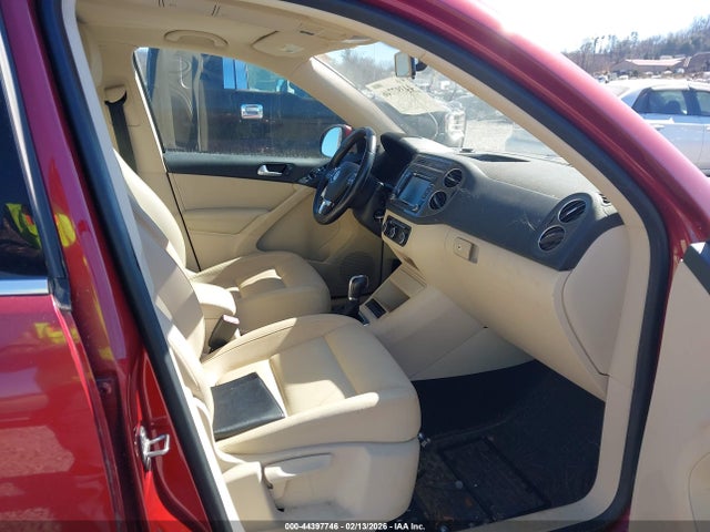 2012 VOLKSWAGEN TIGUAN WVGAV7AX4CW078594 Photo 4