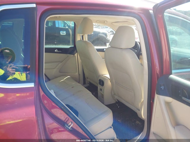 2012 VOLKSWAGEN TIGUAN WVGAV7AX4CW078594 Photo 7