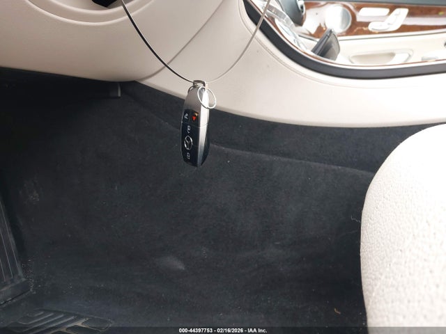 44397753 :رقم المزاد ، WDDZF4KB2KA553991 vin ، 2019 Mercedes-benz E 300 4matic مزاد بيع