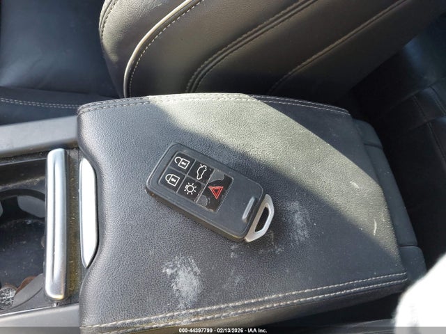 2017 VOLVO S60 YV149MTSXH2432231 Photo 10