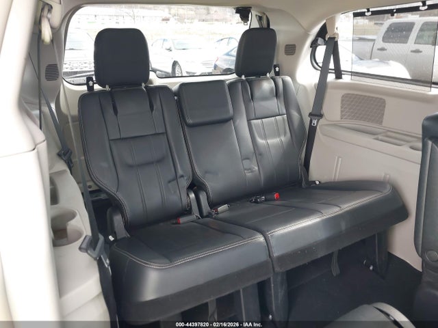 Продажа на аукционе авто 2011 Chrysler Town & Country Touring-l, vin: 2A4RR8DGXBR761172, номер лота: 44397820