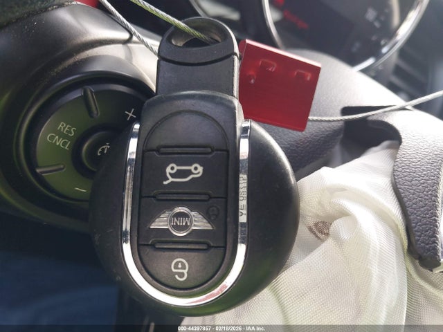 Продаж на аукціоні авто 2017 Mini Hardtop Cooper S, vin: WMWXP7C5XH3C61771, номер лоту: 44397857