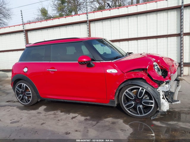 Продаж на аукціоні авто 2017 Mini Hardtop Cooper S, vin: WMWXP7C5XH3C61771, номер лоту: 44397857