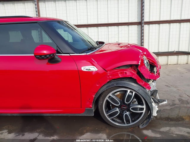 Продаж на аукціоні авто 2017 Mini Hardtop Cooper S, vin: WMWXP7C5XH3C61771, номер лоту: 44397857