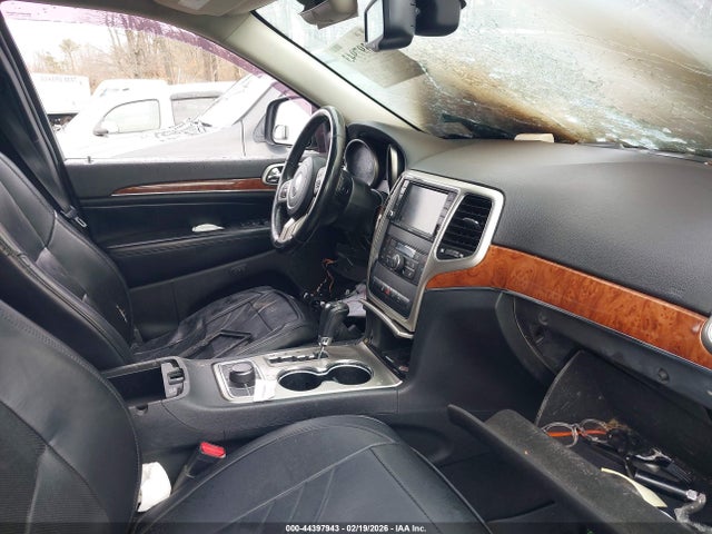 2011 JEEP GRAND CHEROKEE 1J4RR5GG5BC590396 Photo 4