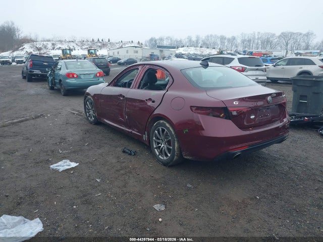 2018 ALFA ROMEO GIULIA ZARFAEDN6J7594523 Photo 2