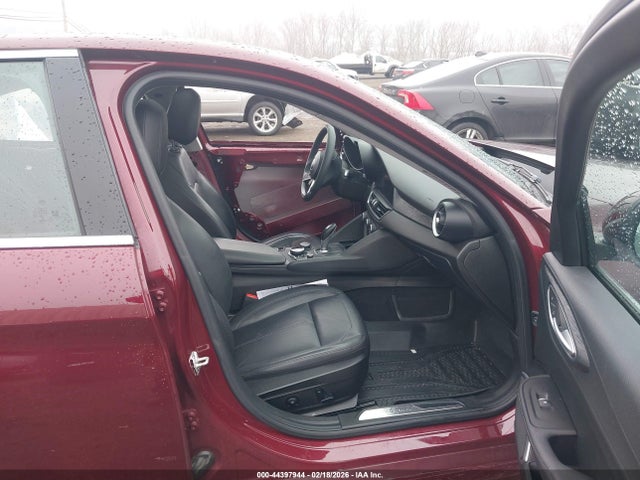 2018 ALFA ROMEO GIULIA ZARFAEDN6J7594523 Photo 4