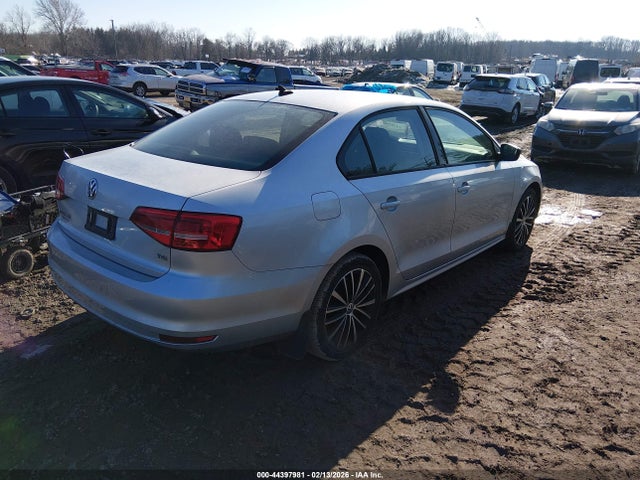 Auction sale of the 2015 Volkswagen Jetta 1.8t Se, vin: 3VWD17AJ6FM240333, lot number: 44397981