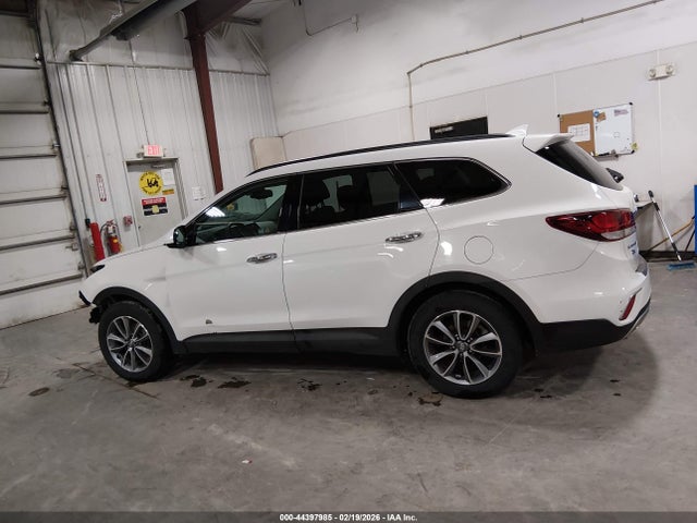 2018 Hyundai Santa Fe Se მანქანა იყიდება აუქციონზე, vin: KM8SMDHF2JU285741, აუქციონის ნომერი: 44397985