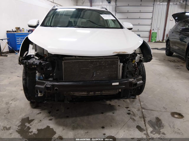 2018 Hyundai Santa Fe Se მანქანა იყიდება აუქციონზე, vin: KM8SMDHF2JU285741, აუქციონის ნომერი: 44397985