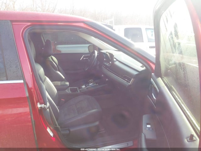 2022 MITSUBISHI OUTLANDER JA4J3UA83NZ013104 Photo 4