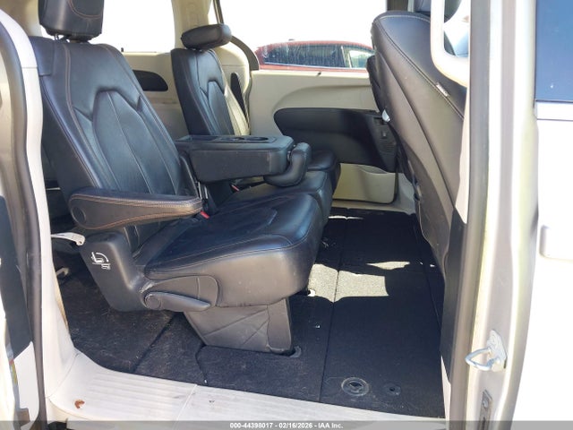 Aukcja sprzedaży 2017 Chrysler Pacifica Touring-l Plus, vin: 2C4RC1EG5HR722575, numer aukcji: 44398017