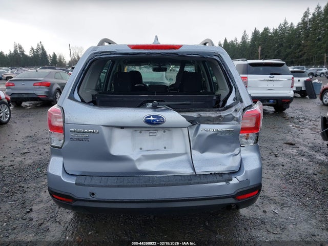 JF2SJABC2JH568208 Subaru Forester 2.5i