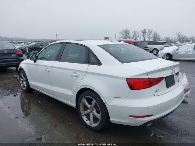 2016 AUDI A3 WAUB8GFF8G1018611 Photo 2