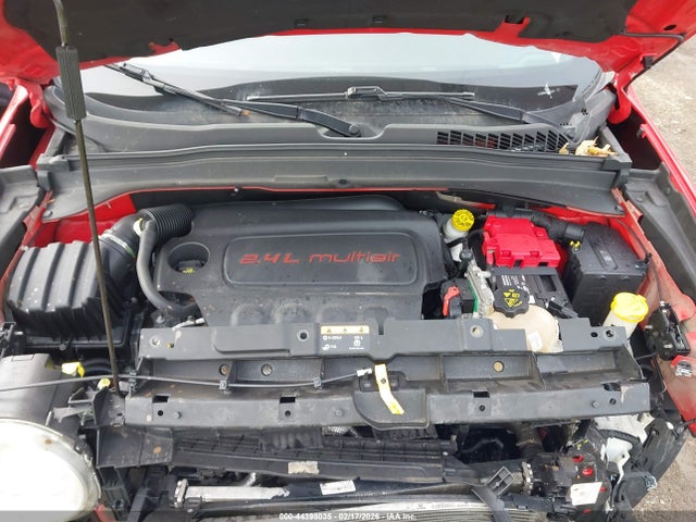 2018 Jeep Renegade Altitude 4x4 მანქანა იყიდება აუქციონზე, vin: ZACCJBBB4JPH30557, აუქციონის ნომერი: 44398035