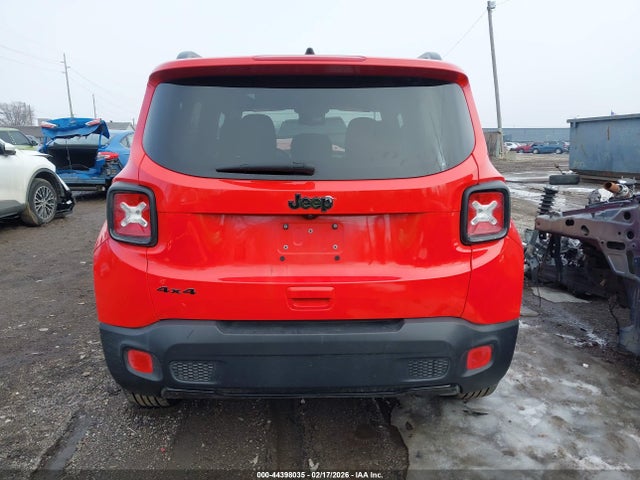 2018 Jeep Renegade Altitude 4x4 მანქანა იყიდება აუქციონზე, vin: ZACCJBBB4JPH30557, აუქციონის ნომერი: 44398035