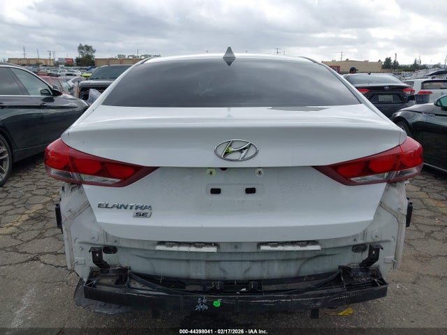 5NPD84LFXHH025567 Hyundai ELANTRA SE