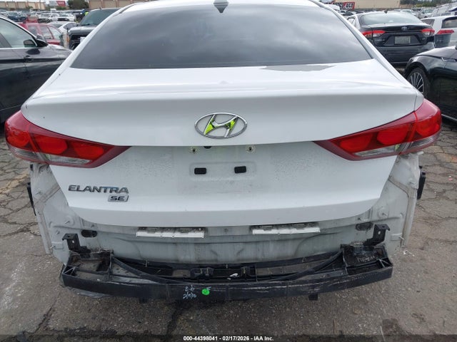 5NPD84LFXHH025567 Hyundai ELANTRA SE