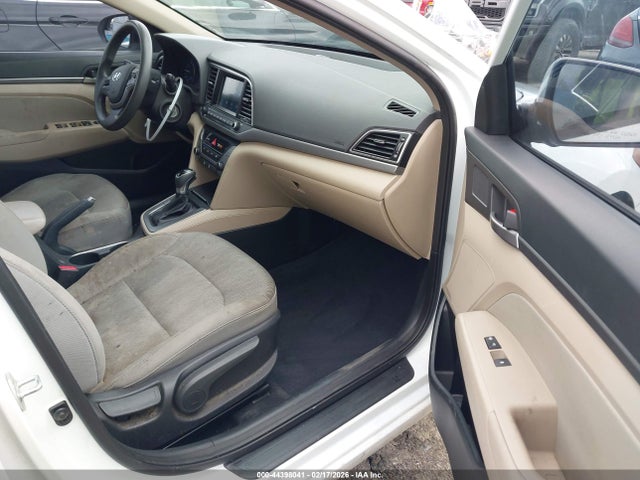5NPD84LFXHH025567 Hyundai ELANTRA SE