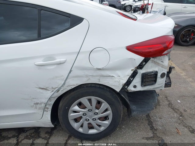 5NPD84LFXHH025567 Hyundai ELANTRA SE