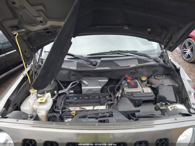 44398109 :رقم المزاد ، 1C4NJPBA6FD280736 vin ، 2015 Jeep Patriot Sport مزاد بيع