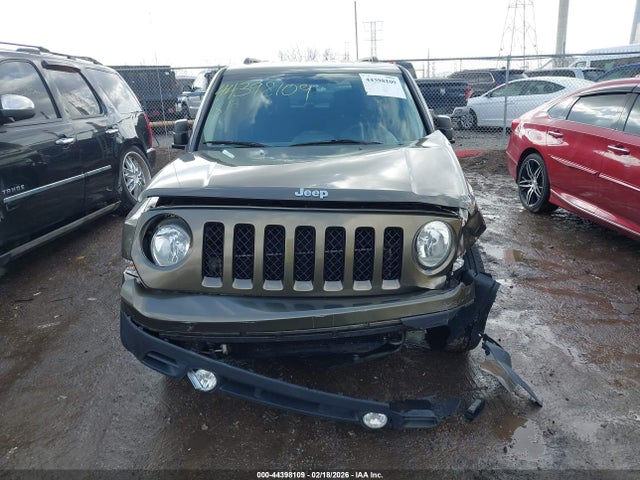 44398109 :رقم المزاد ، 1C4NJPBA6FD280736 vin ، 2015 Jeep Patriot Sport مزاد بيع