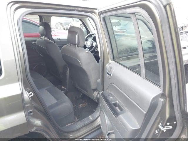 44398109 :رقم المزاد ، 1C4NJPBA6FD280736 vin ، 2015 Jeep Patriot Sport مزاد بيع