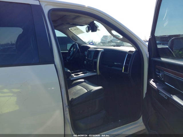 Auction sale of the 2017 Ram 1500 Laramie  4x4 5'7 Box, vin: 1C6RR7NM3HS876439, lot number: 44398124