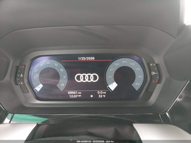 44398143 :رقم المزاد ، WAUAUDGY9NA078626 vin ، 2022 Audi A3 Premium 40 Tfsi Front-wheel Drive S Tronic مزاد بيع