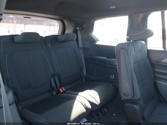 Продаж на аукціоні авто 2025 Jeep Grand Cherokee L Laredo X 4x2, vin: 1C4RJJAGXS8637262, номер лоту: 44398144