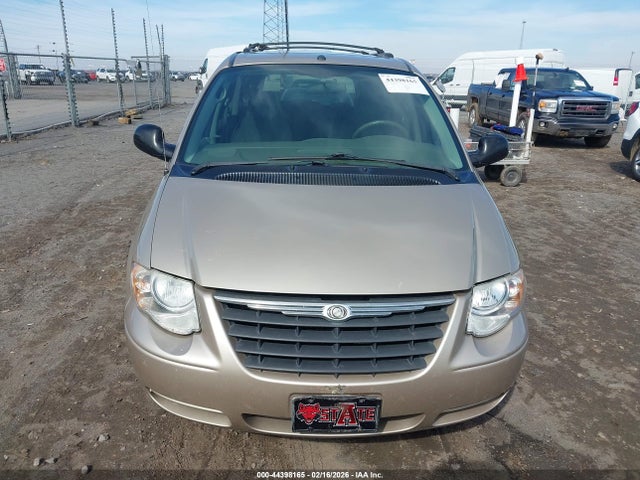 Продажа на аукционе авто 2006 Chrysler Town & Country Touring, vin: 2A4GP54L46R862190, номер лота: 44398165