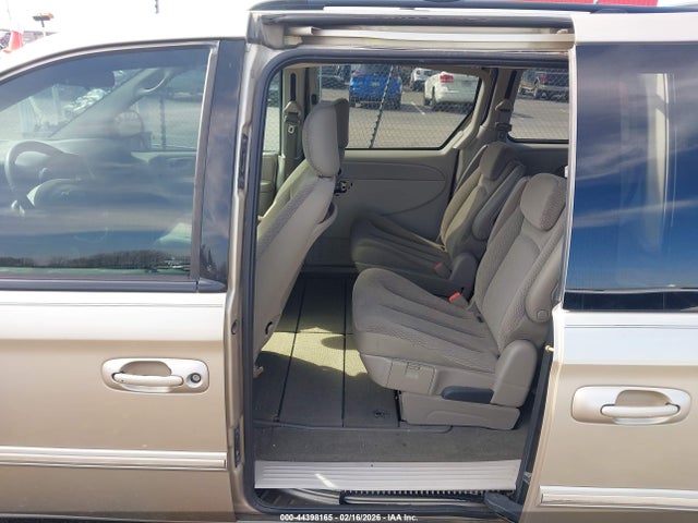 Продажа на аукционе авто 2006 Chrysler Town & Country Touring, vin: 2A4GP54L46R862190, номер лота: 44398165