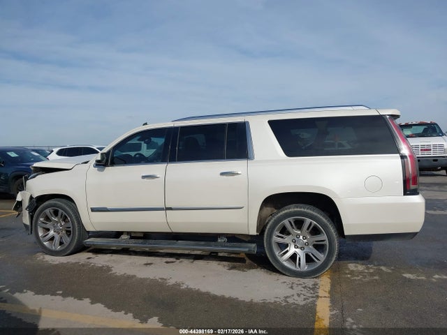 Aukcja sprzedaży 2015 Cadillac Escalade Esv Premium, vin: 1GYS4JKJXFR264835, numer aukcji: 44398169