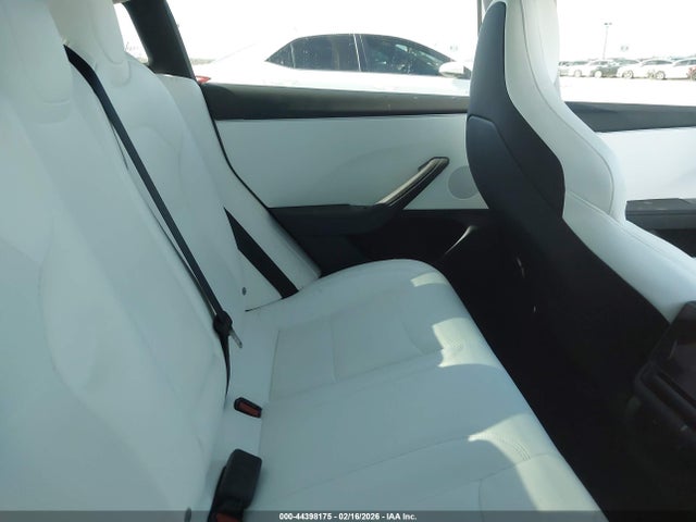 2024 TESLA MODEL 3 5YJ3E1ET8RF847225 Photo 7