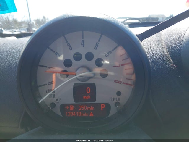 2011 MINI COOPER COUNTRYMAN WMWZB3C58BWM00105 Photo 6