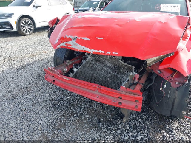 1ZVBP8AM3E5286647 Ford Mustang V6