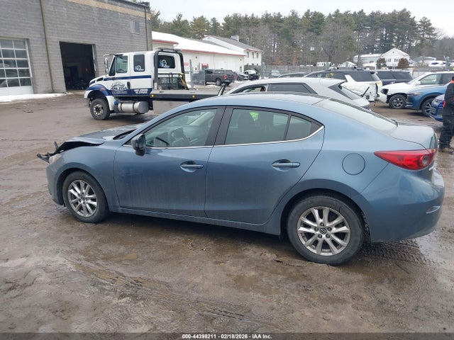 3MZBM1U75GM264118 Mazda Mazda3 I Sport