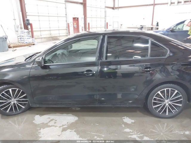 3VWD17AJ8GM402464 Volkswagen Jetta 1.8t Sport