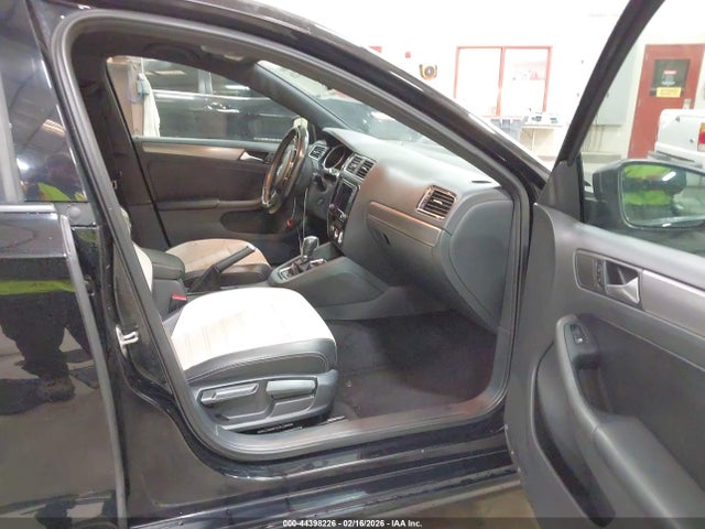 3VWD17AJ8GM402464 Volkswagen Jetta 1.8t Sport