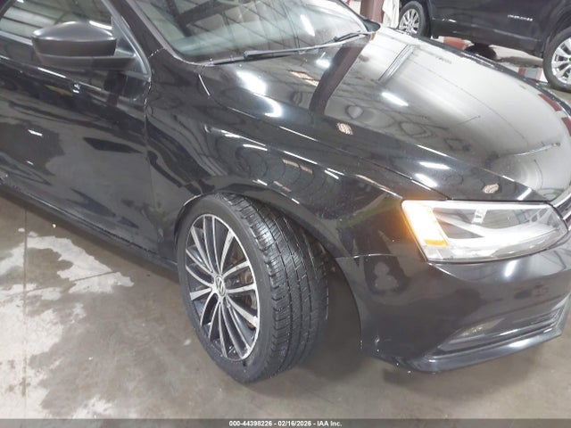 3VWD17AJ8GM402464 Volkswagen Jetta 1.8t Sport