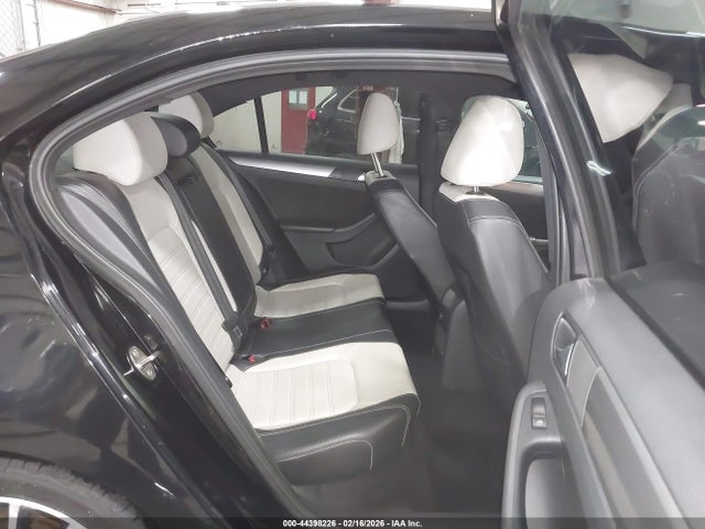 3VWD17AJ8GM402464 Volkswagen Jetta 1.8t Sport