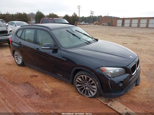 2013 BMW X1 WBAVL1C53DVR82882