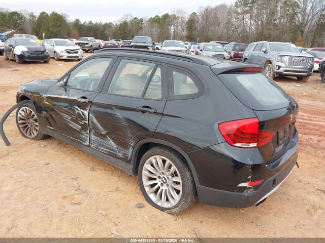 2013 BMW X1 WBAVL1C53DVR82882 Photo 2