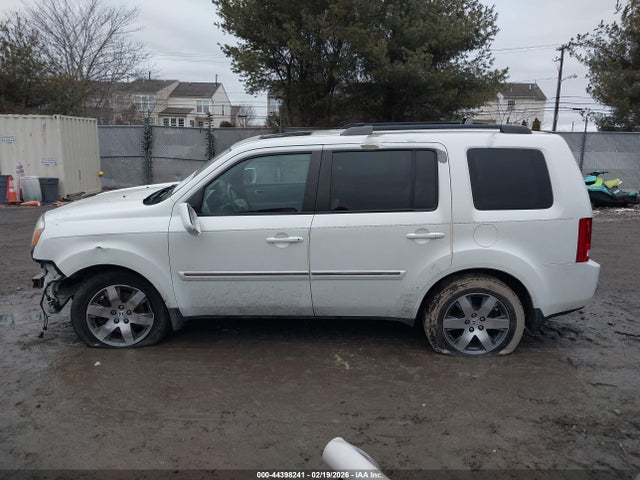2015 Honda Pilot Touring მანქანა იყიდება აუქციონზე, vin: 5FNYF4H94FB046128, აუქციონის ნომერი: 44398241