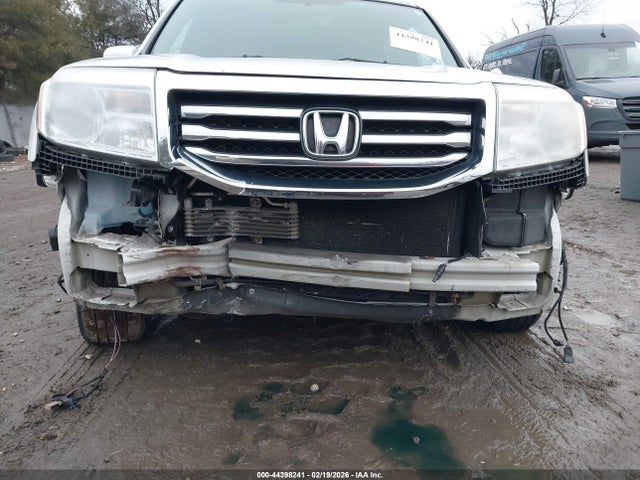 2015 Honda Pilot Touring მანქანა იყიდება აუქციონზე, vin: 5FNYF4H94FB046128, აუქციონის ნომერი: 44398241