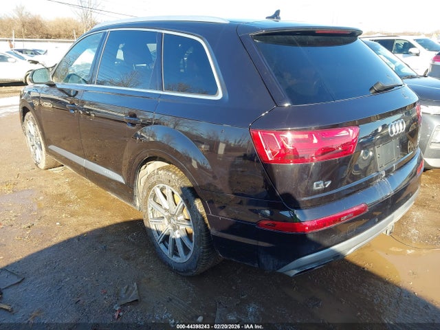 2018 AUDI Q7 WA1VAAF75JD042228 Photo 2