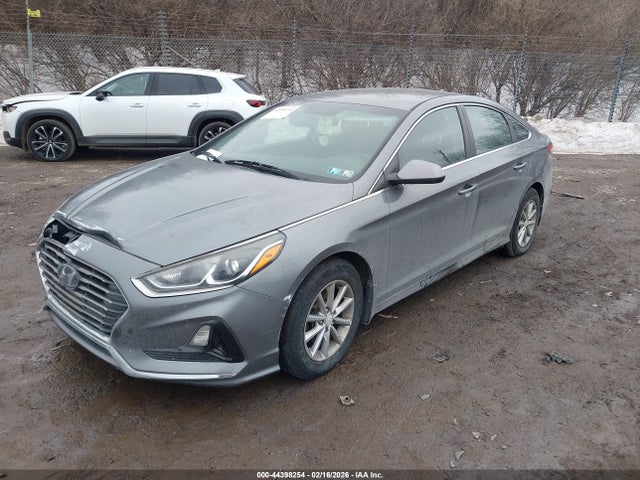 5NPE24AF8JH698985 Hyundai SONATA SE