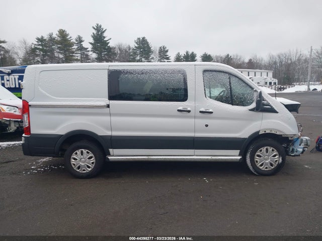 1FTYR1YM0KKA42200 Ford Transit-250